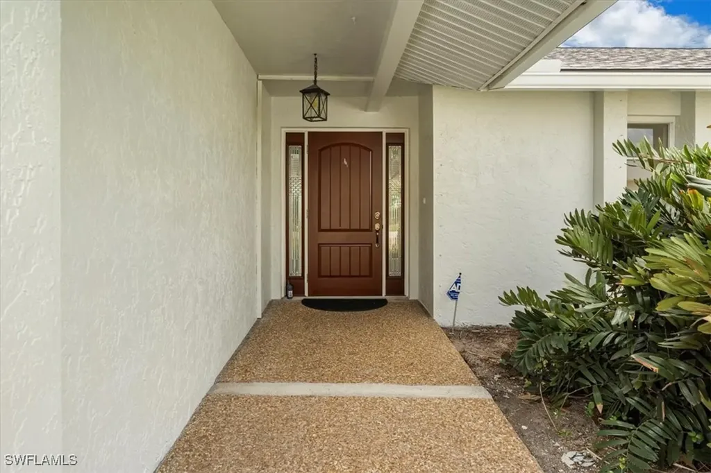 2232 Longboat Drive Naples FL 34104