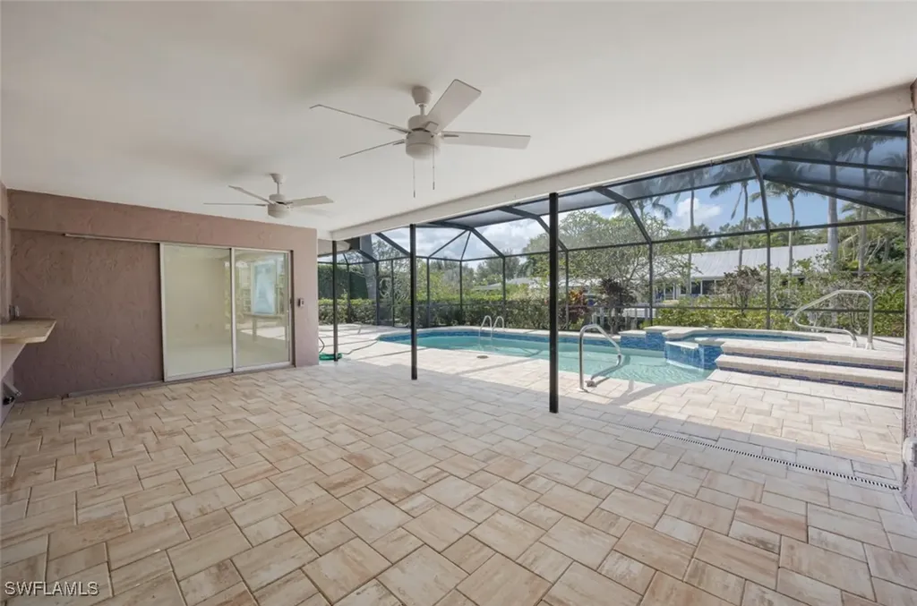 2232 Longboat Drive Naples FL 34104