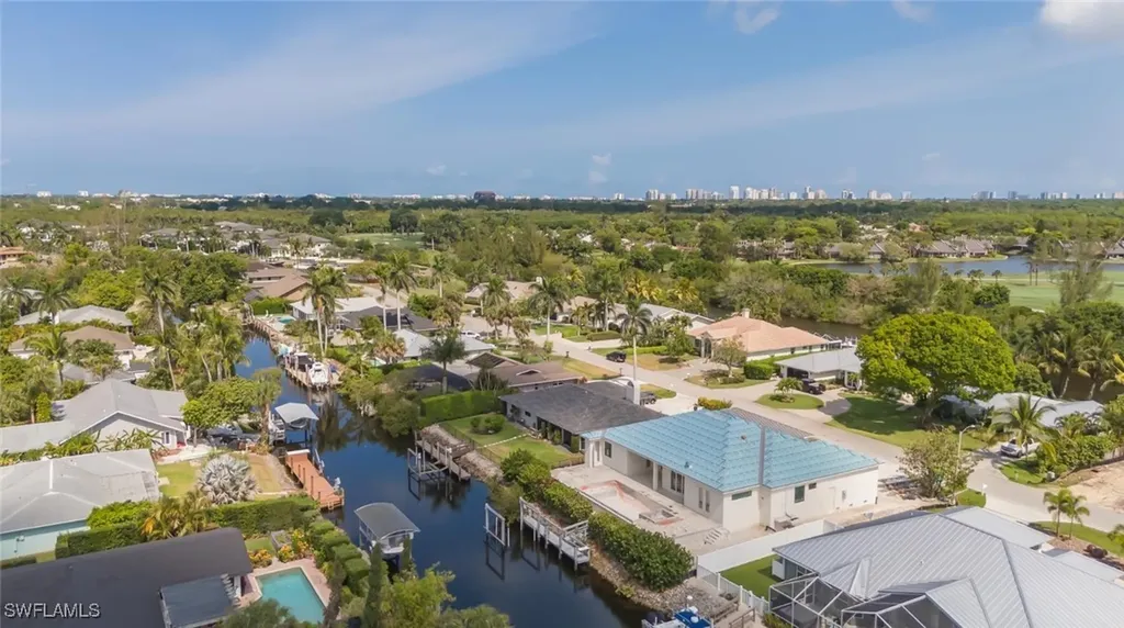 2232 Longboat Drive Naples FL 34104