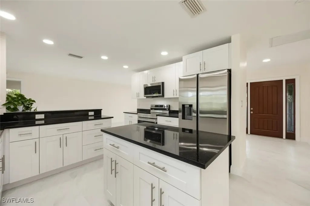 2232 Longboat Drive Naples FL 34104