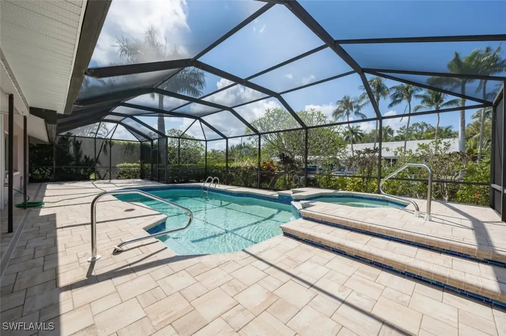 2232 Longboat Drive Naples FL 34104