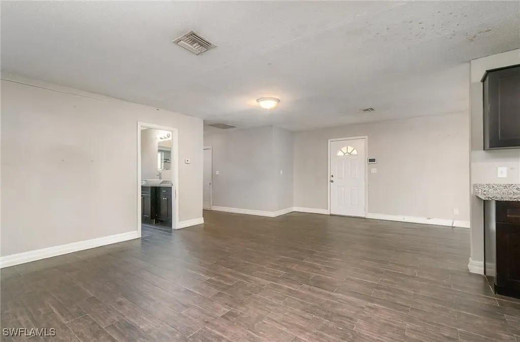2414 Parkview Drive Fort Myers FL 33905