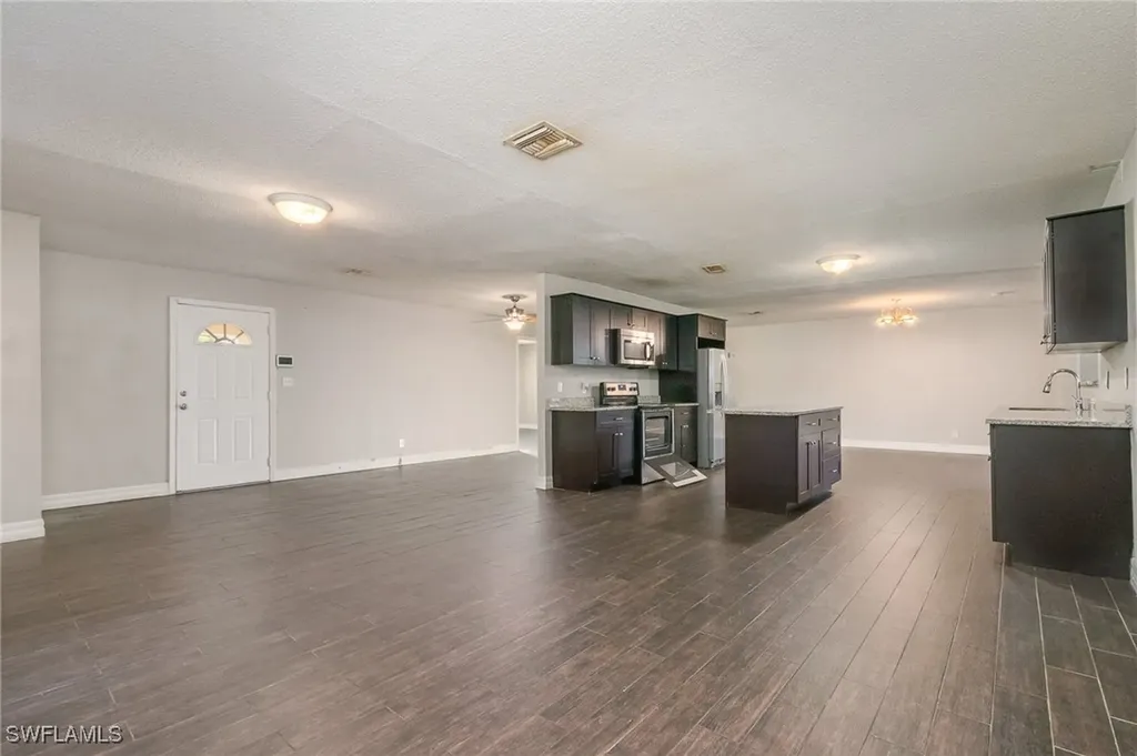 2414 Parkview Drive Fort Myers FL 33905