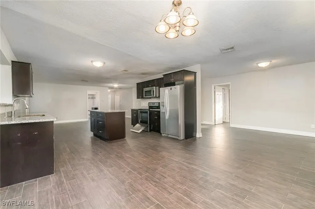 2414 Parkview Drive Fort Myers FL 33905