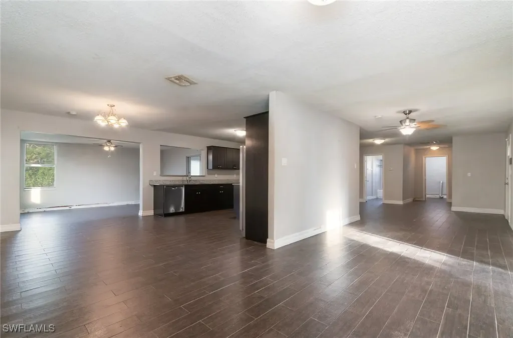 2414 Parkview Drive Fort Myers FL 33905
