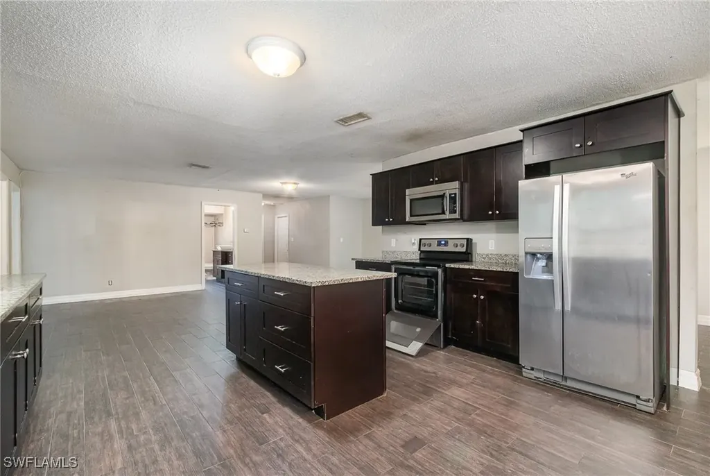 2414 Parkview Drive Fort Myers FL 33905