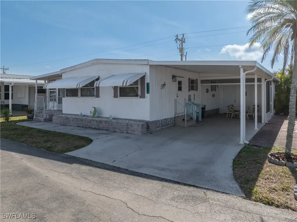 3116 Pluto Circle North Fort Myers FL 33903