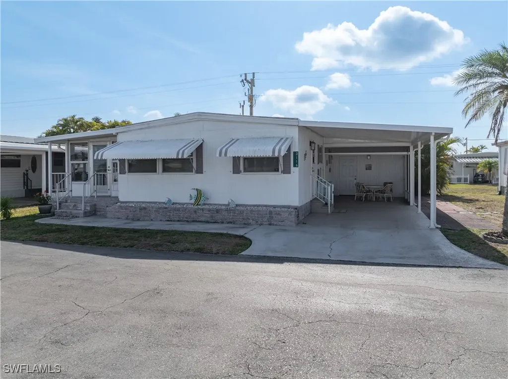 3116 Pluto Circle North Fort Myers FL 33903