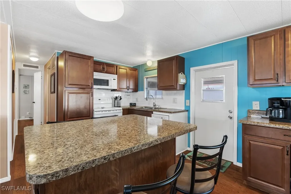 3116 Pluto Circle North Fort Myers FL 33903