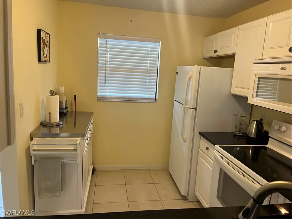 9261 Central Park Drive Fort Myers FL 33919
