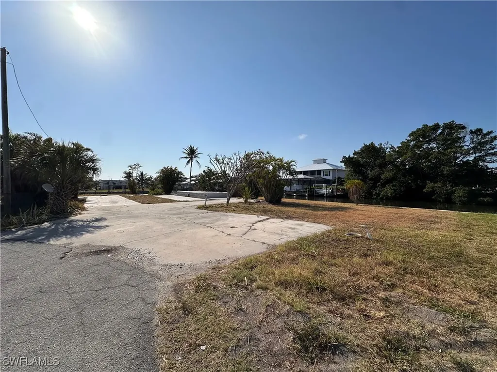2654 Heron Court St. James City FL 33956