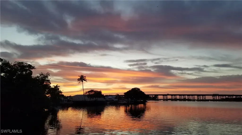 268 Shoreland Drive Fort Myers FL 33905