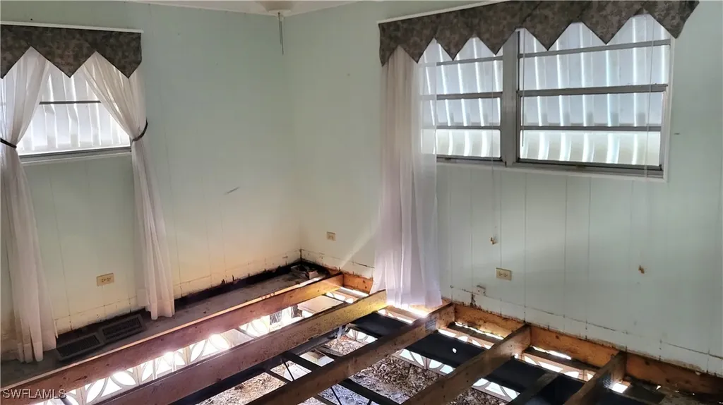 268 Shoreland Drive Fort Myers FL 33905