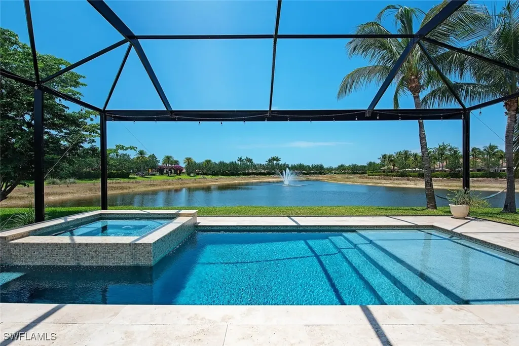 Naples FL, 3599 Beaufort Court