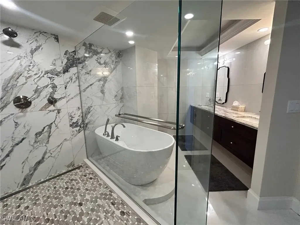 4041 Gulf Shore Boulevard Naples FL 34103
