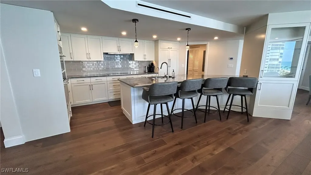 4041 Gulf Shore Boulevard Naples FL 34103