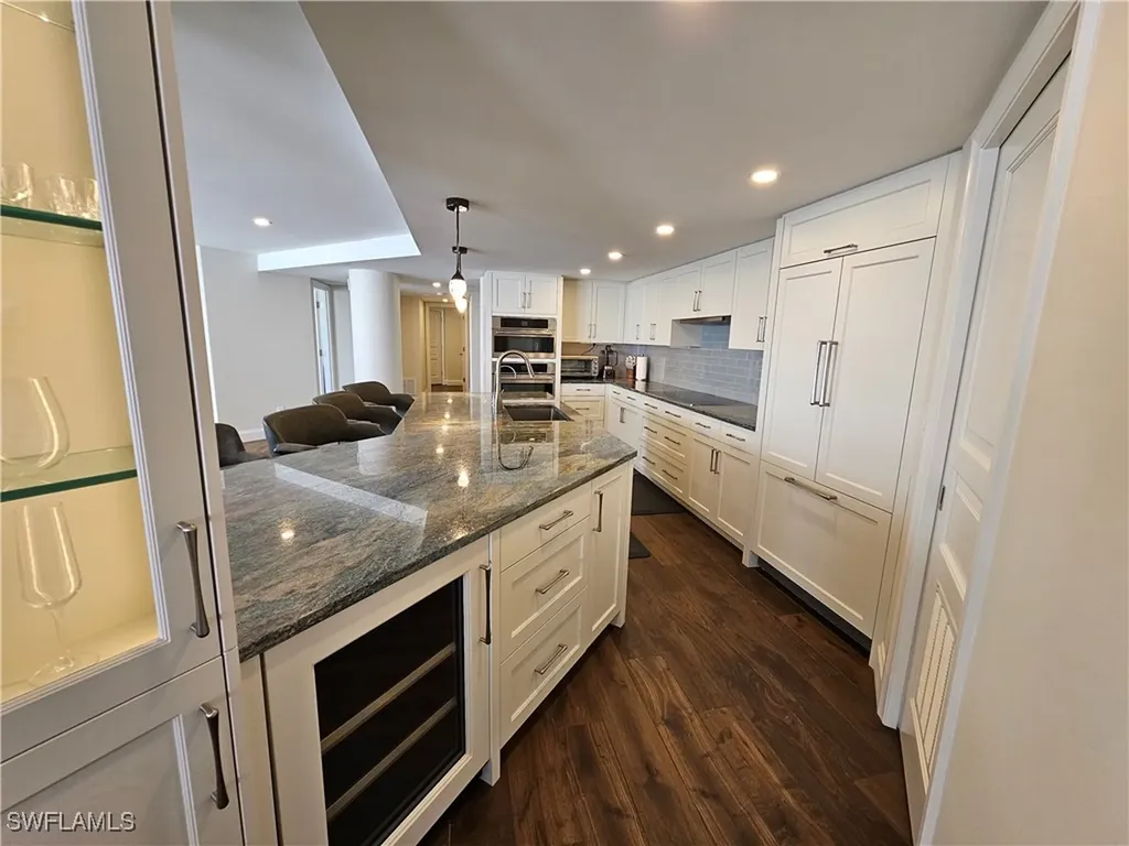 4041 Gulf Shore Boulevard Naples FL 34103