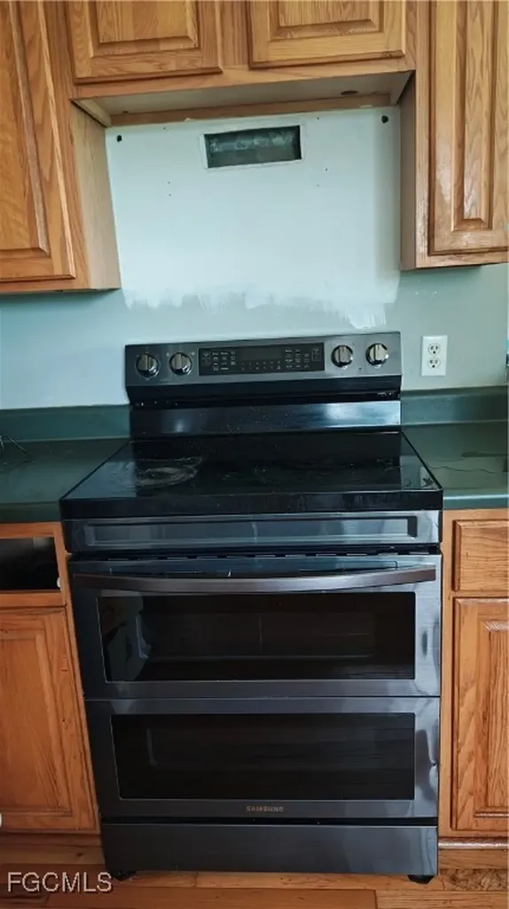 880 18th Street NE Naples FL 34120