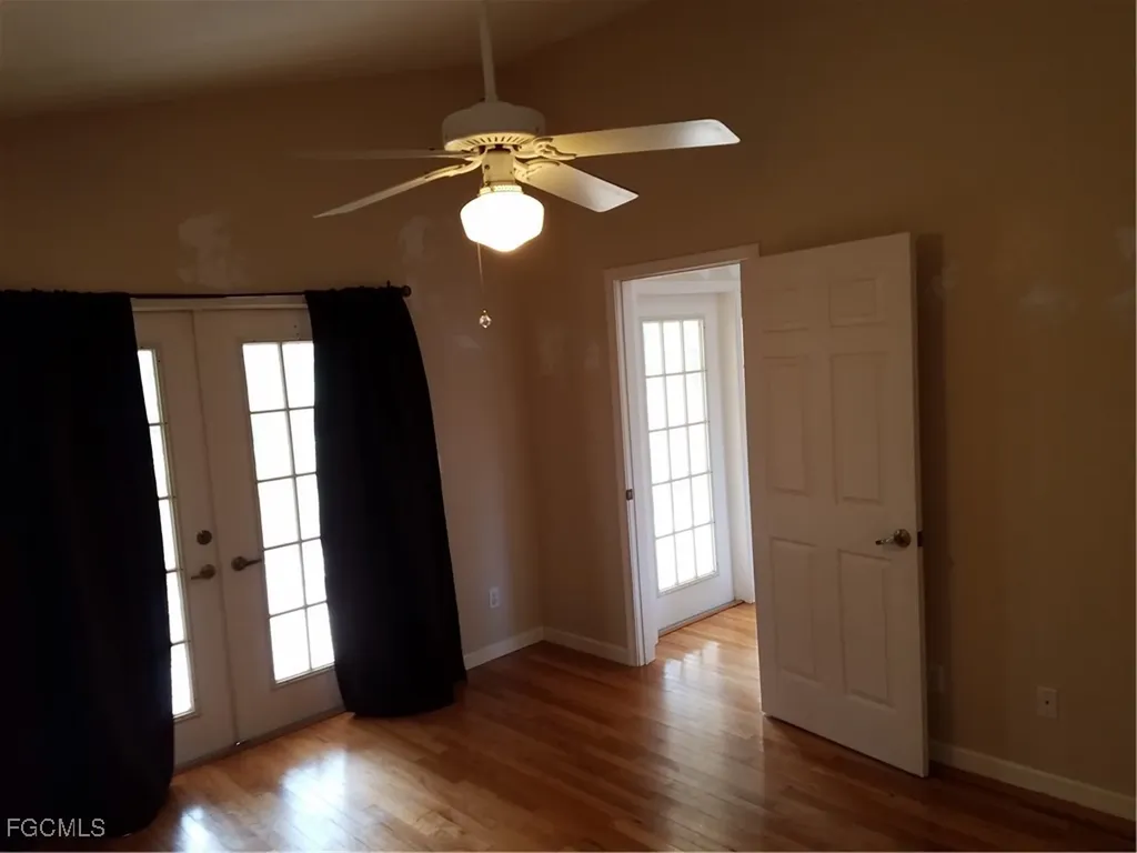880 18th Street NE Naples FL 34120