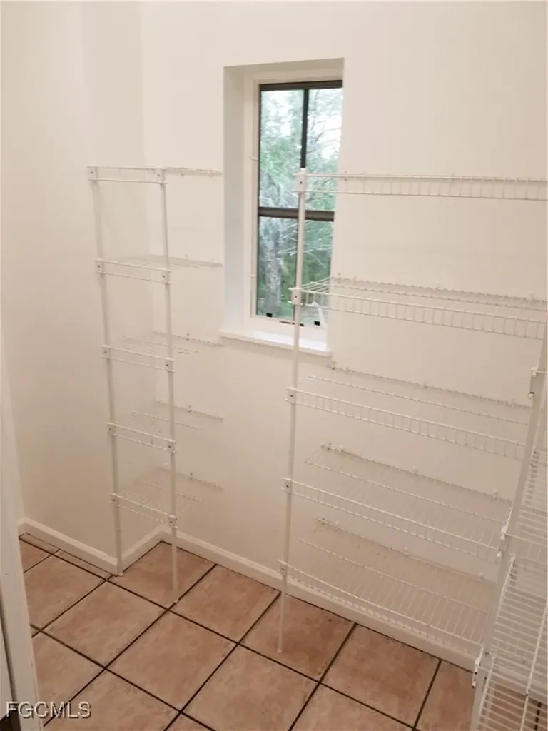 880 18th Street NE Naples FL 34120