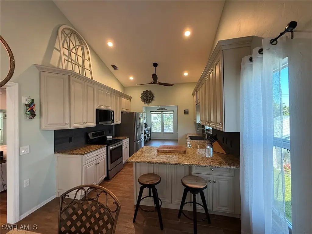 5546 Park Road Fort Myers FL 33908