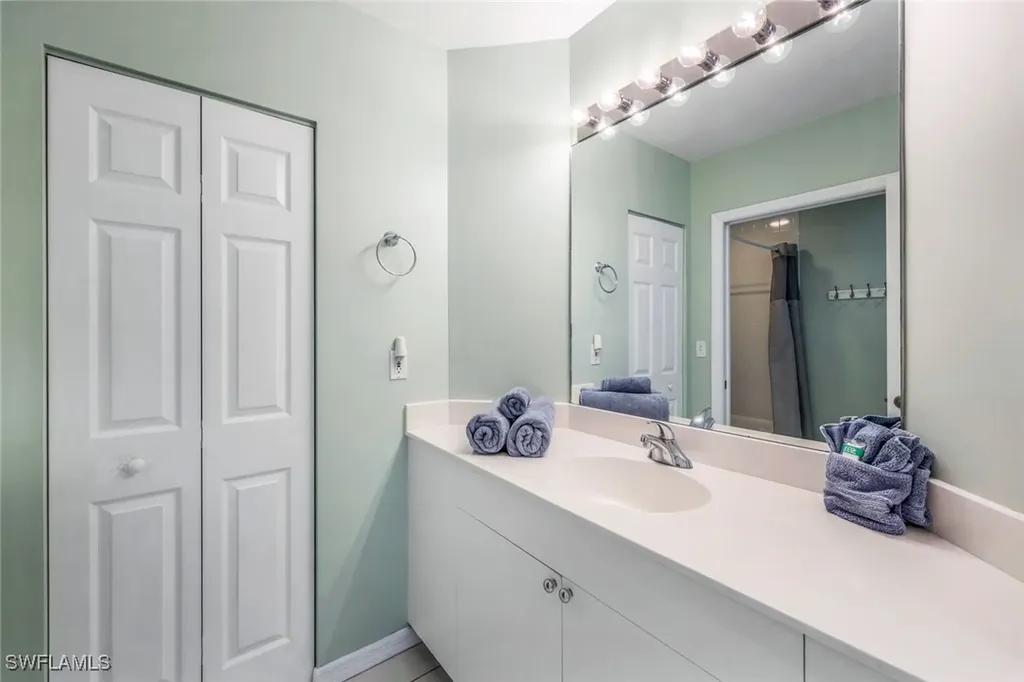 460 Launch Circle Naples FL 34108