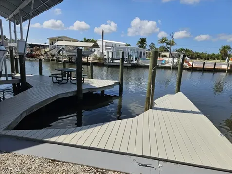 3821 Blueberry Lane ST. James City FL 33956