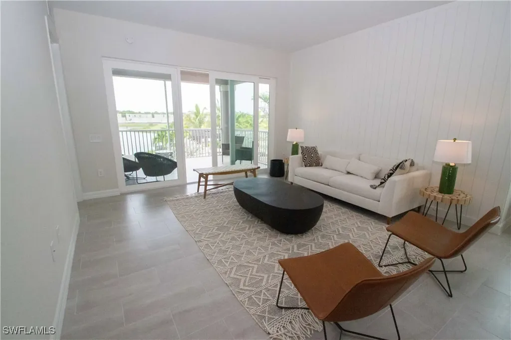 163 Indies Drive E Naples FL 34114