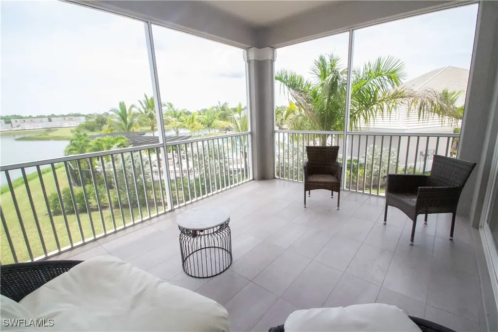 163 Indies Drive E Naples FL 34114