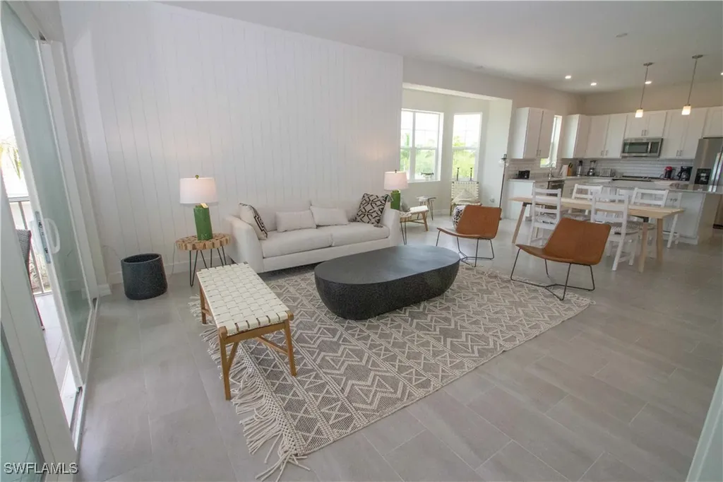 163 Indies Drive E Naples FL 34114