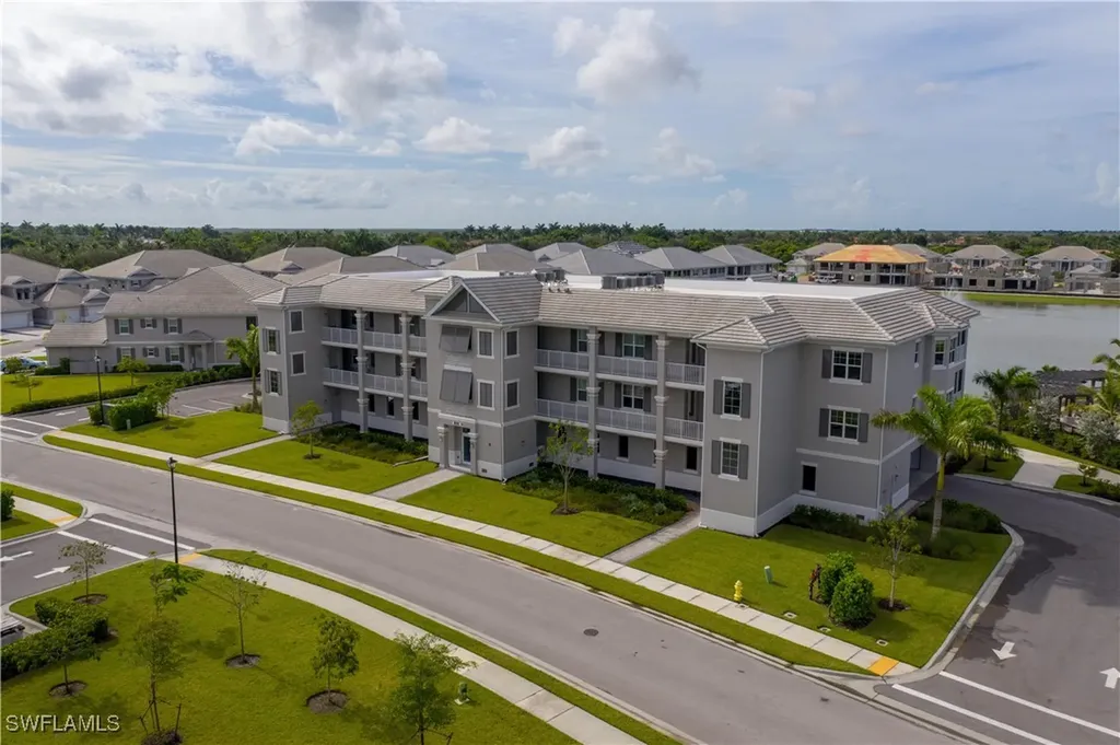 163 Indies Drive E Naples FL 34114
