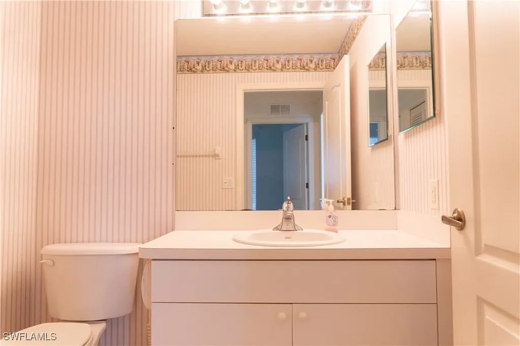 16585 Lake Circle Drive Fort Myers FL 33908