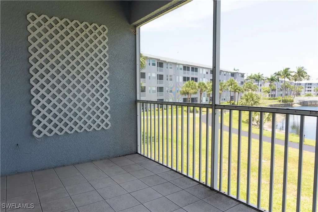 16585 Lake Circle Drive Fort Myers FL 33908