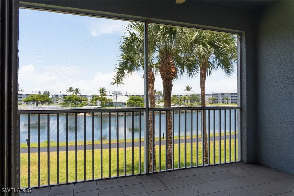 16585 Lake Circle Drive Fort Myers FL 33908