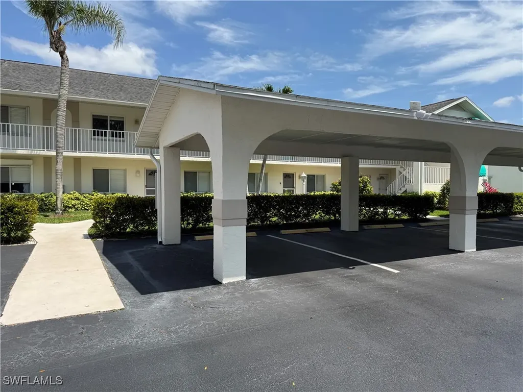 388 Belina Drive Naples FL 34104