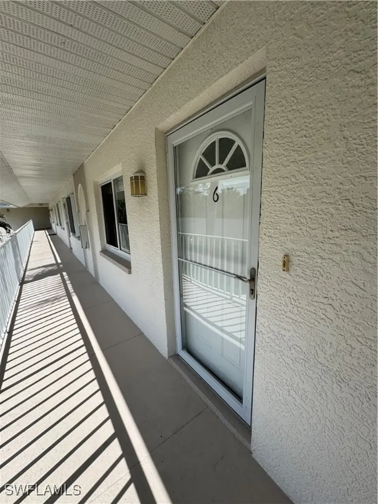 388 Belina Drive Naples FL 34104