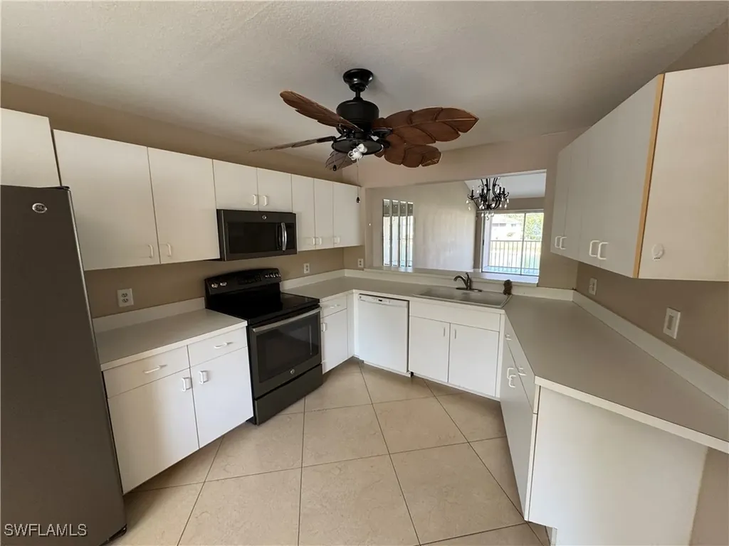 388 Belina Drive Naples FL 34104