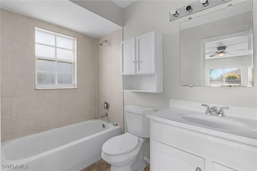 1329 NE 21st Avenue Cape Coral FL 33909
