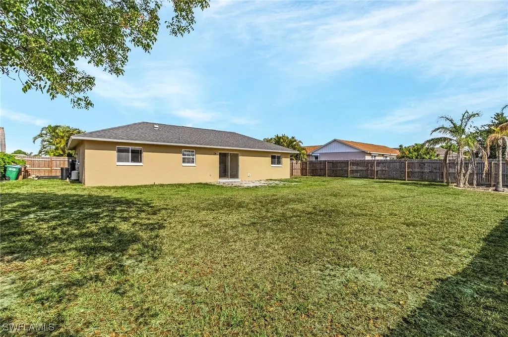 1329 NE 21st Avenue Cape Coral FL 33909