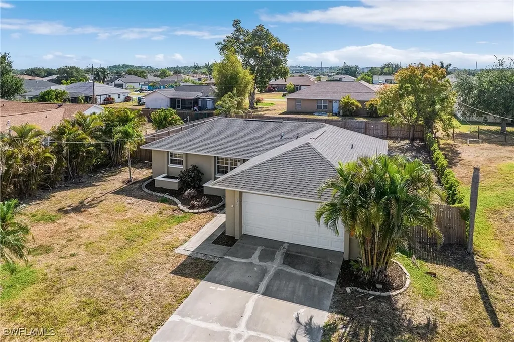 1329 NE 21st Avenue Cape Coral FL 33909