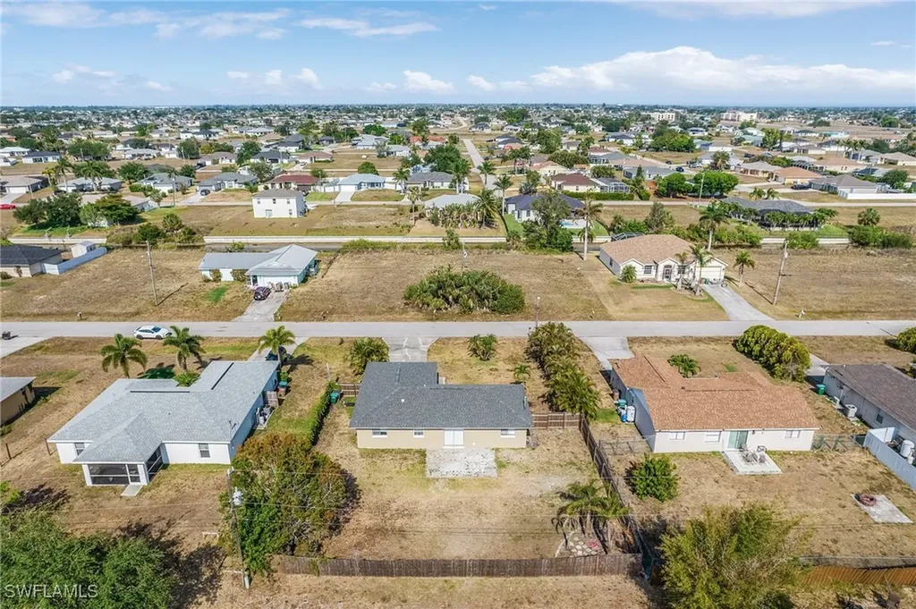 1329 NE 21st Avenue Cape Coral FL 33909