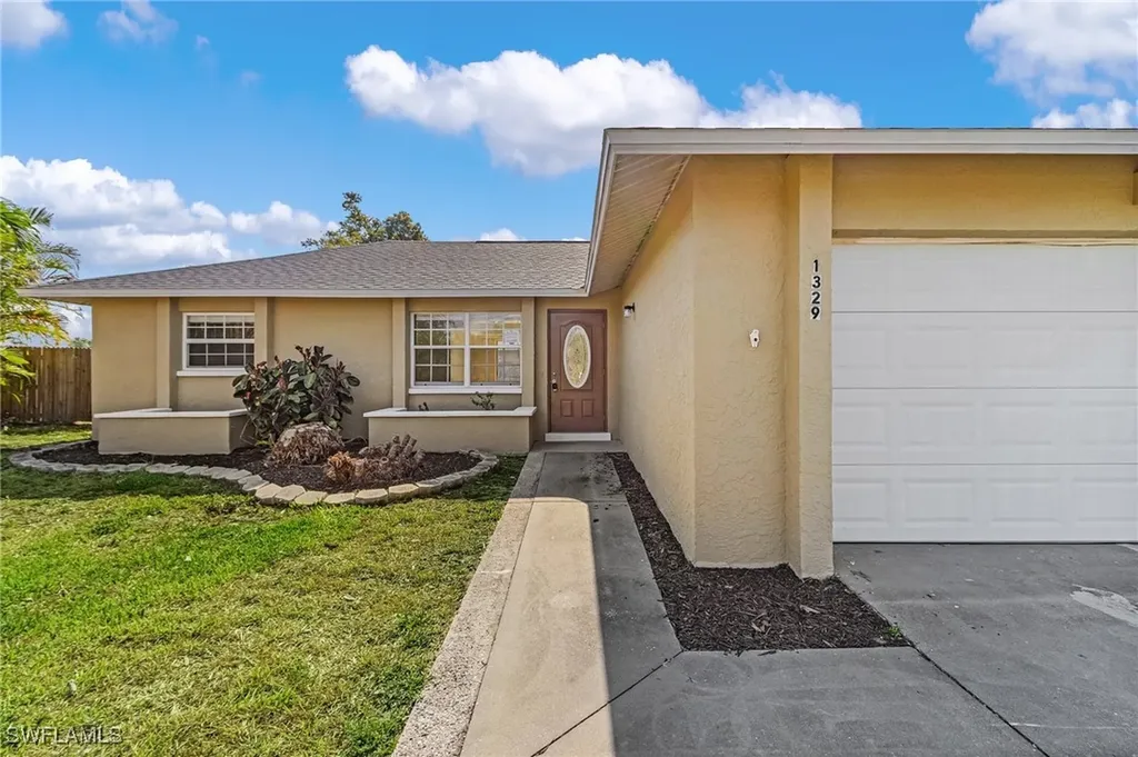 1329 NE 21st Avenue Cape Coral FL 33909