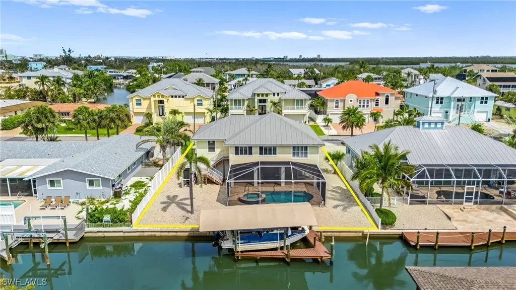 320 Madison Court Fort Myers Beach FL 33931