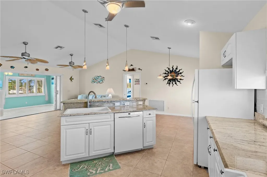 320 Madison Court Fort Myers Beach FL 33931