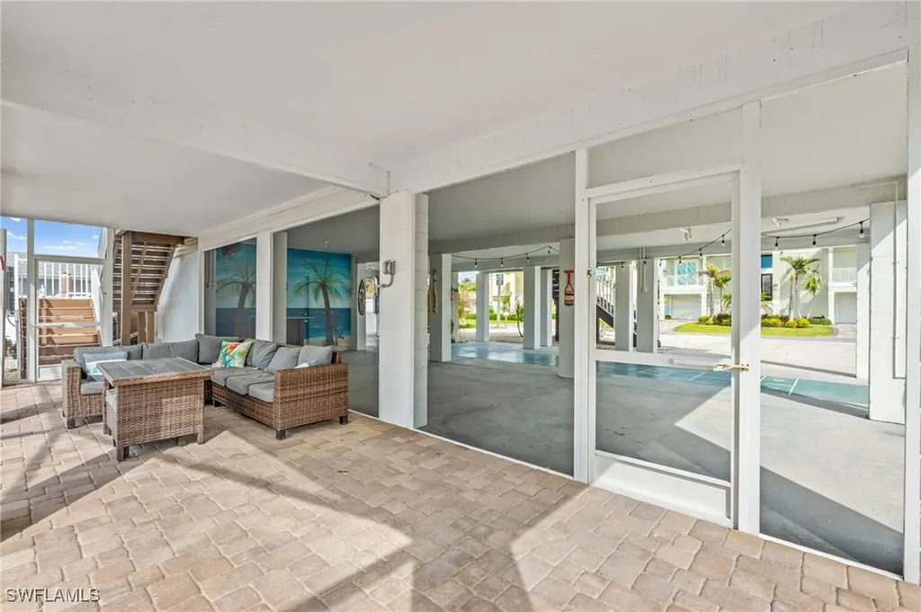 320 Madison Court Fort Myers Beach FL 33931