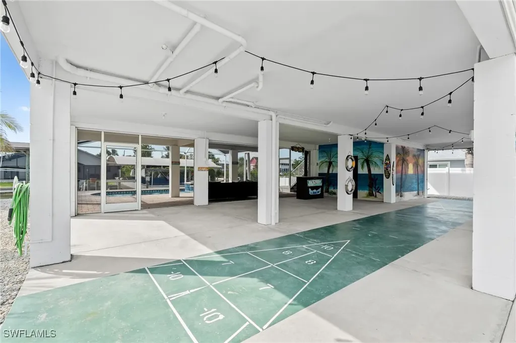 320 Madison Court Fort Myers Beach FL 33931