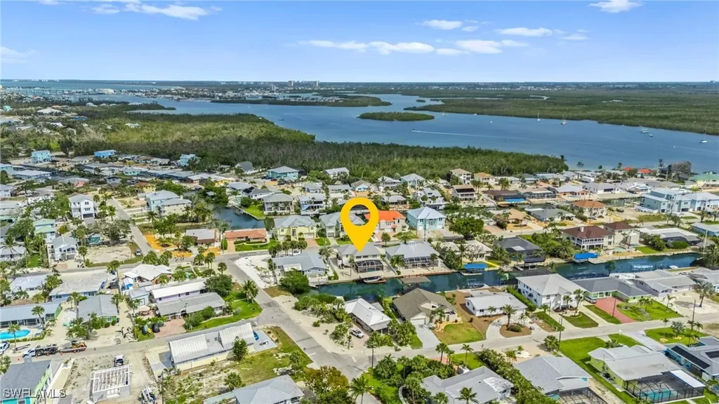 320 Madison Court Fort Myers Beach FL 33931