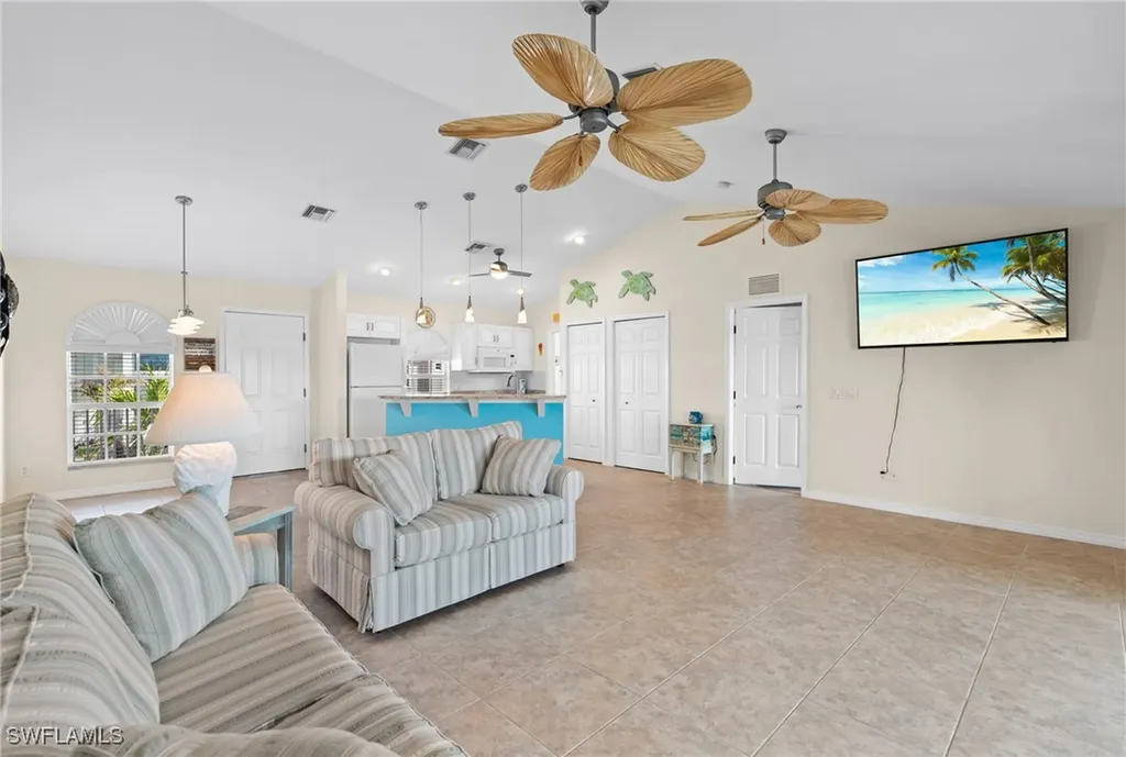 320 Madison Court Fort Myers Beach FL 33931