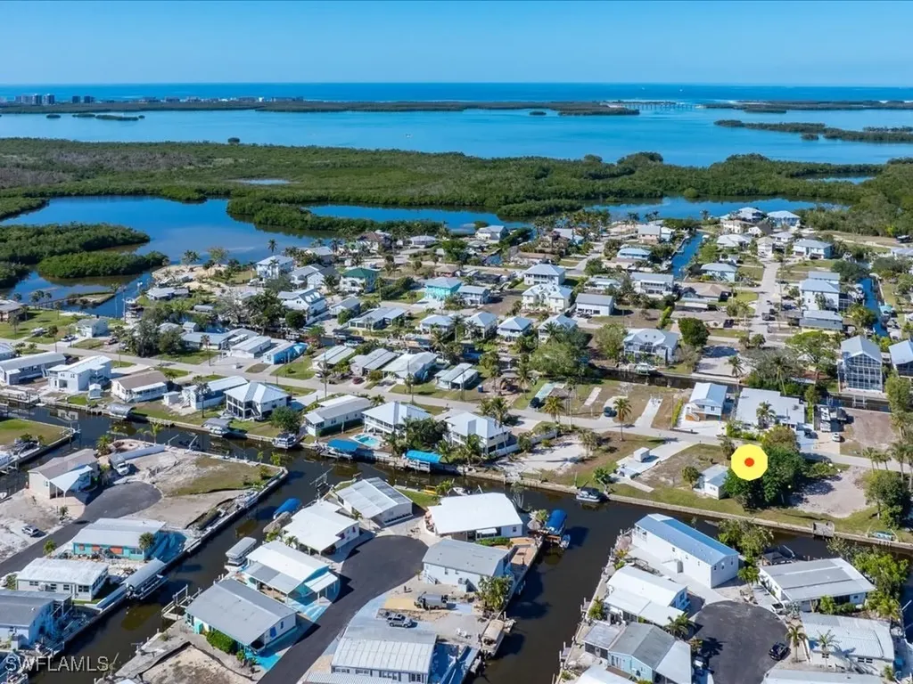 24518 Dolphin Street Bonita Springs FL 34134