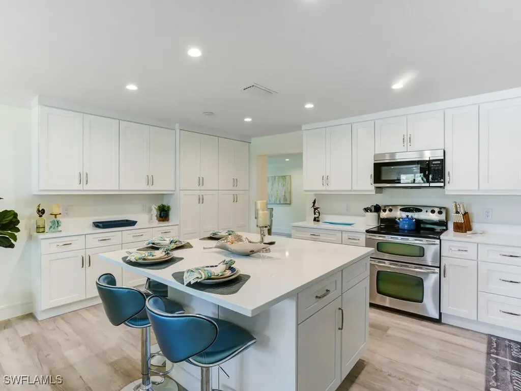 1279 10th Avenue N Naples FL 34102